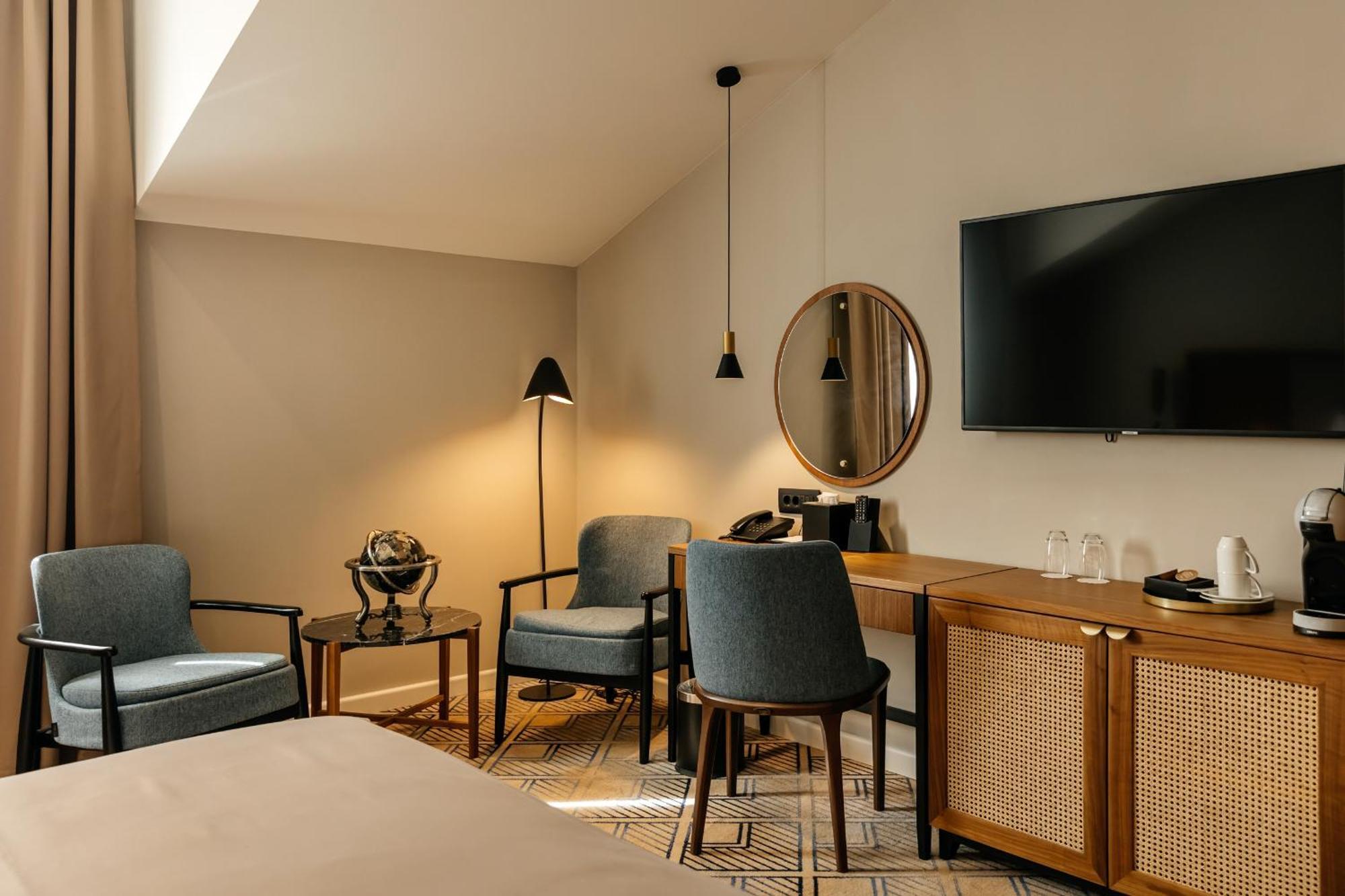 Armerun Heritage Hotel & Residences シベニク 部屋 写真