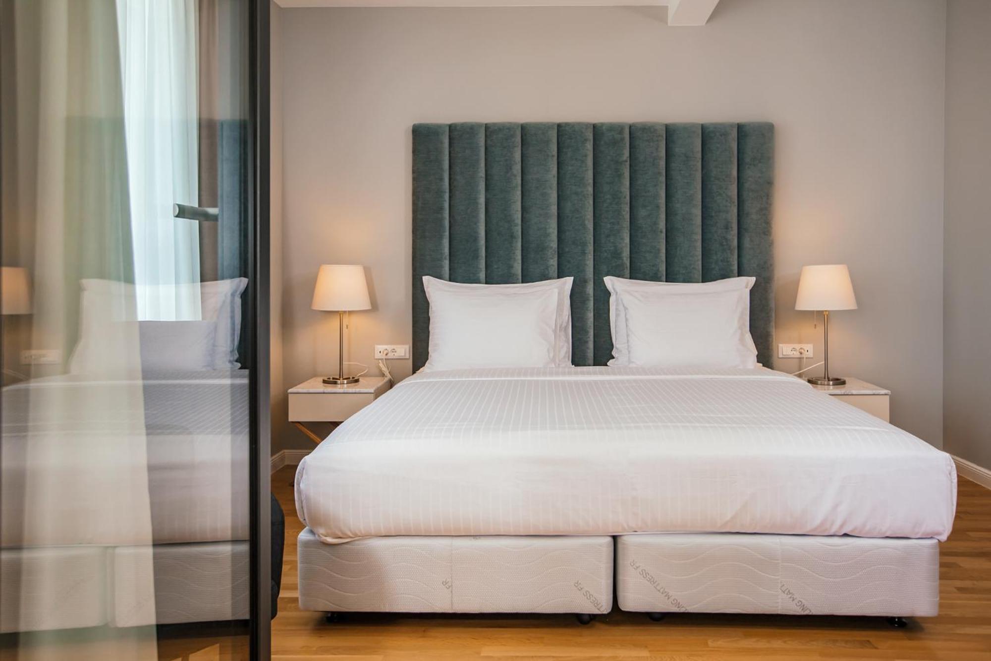 Armerun Heritage Hotel & Residences シベニク 部屋 写真
