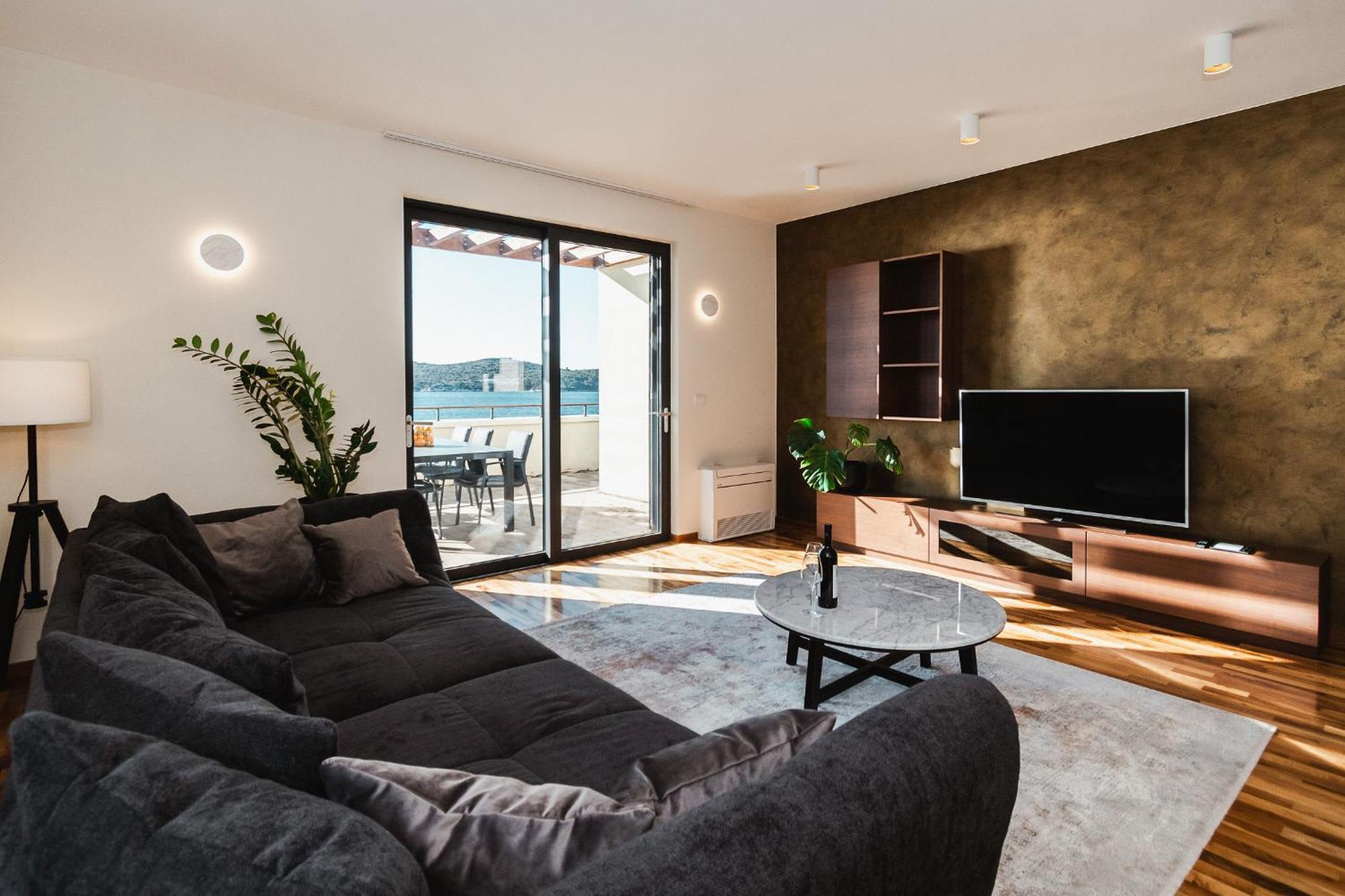 Armerun Heritage Hotel & Residences シベニク 部屋 写真