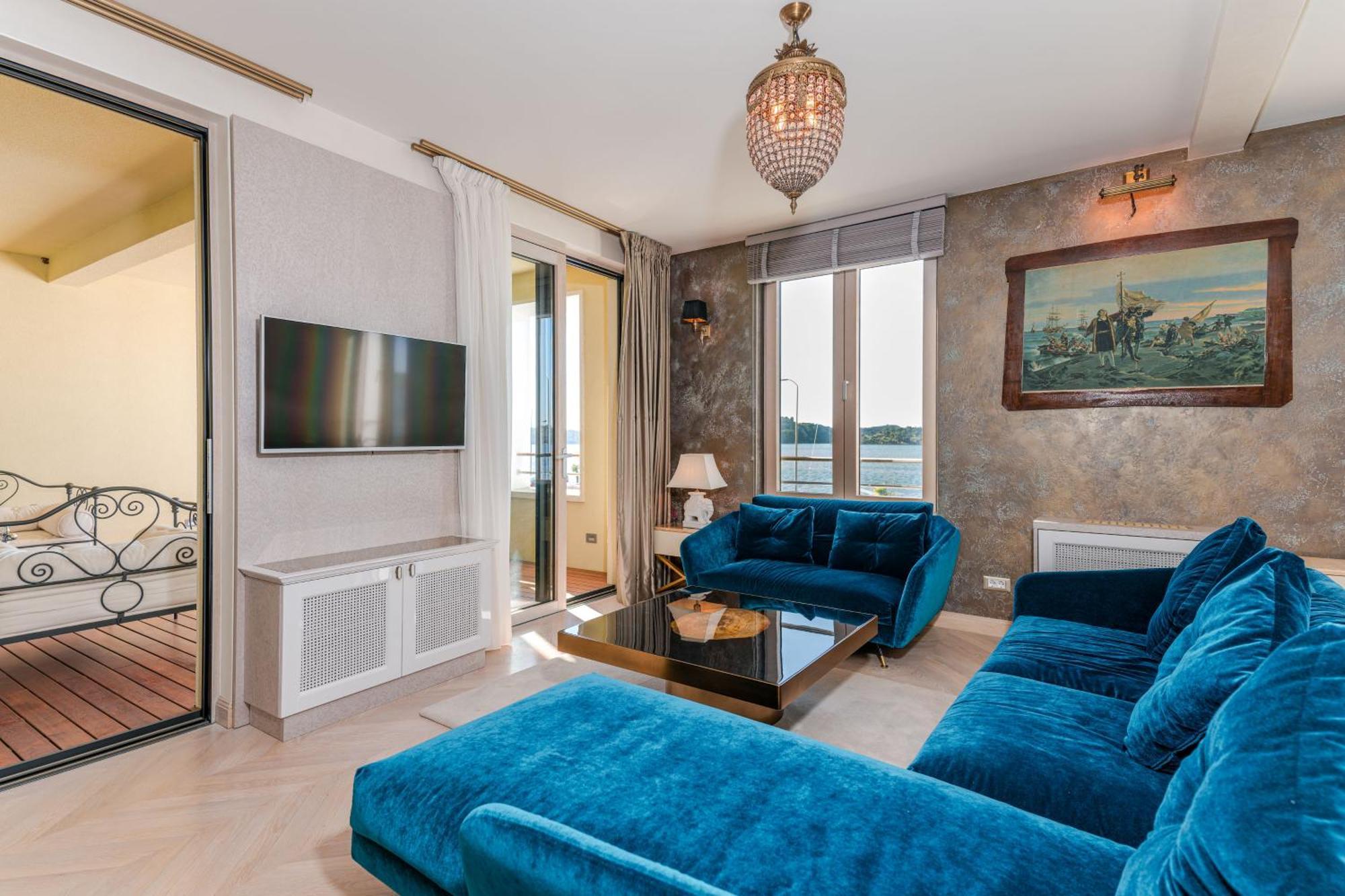 Armerun Heritage Hotel & Residences シベニク 部屋 写真
